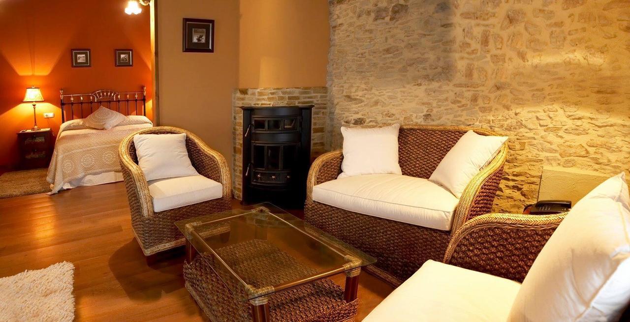 Hotel Rural Casona Trabadelo Vegadeo Bagian luar foto