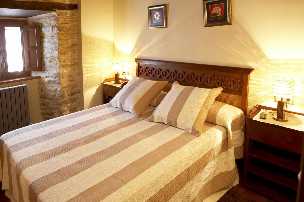 Hotel Rural Casona Trabadelo Vegadeo Bagian luar foto