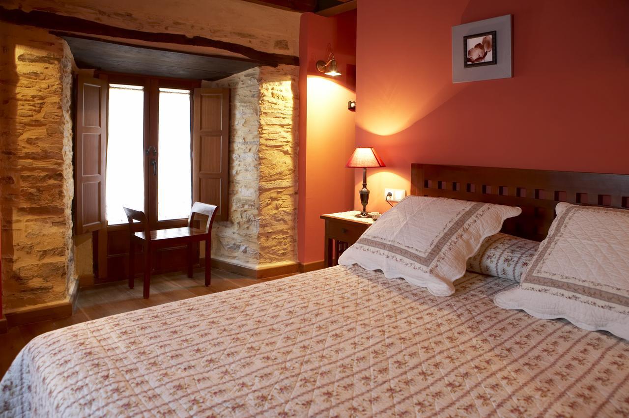 Hotel Rural Casona Trabadelo Vegadeo Bagian luar foto